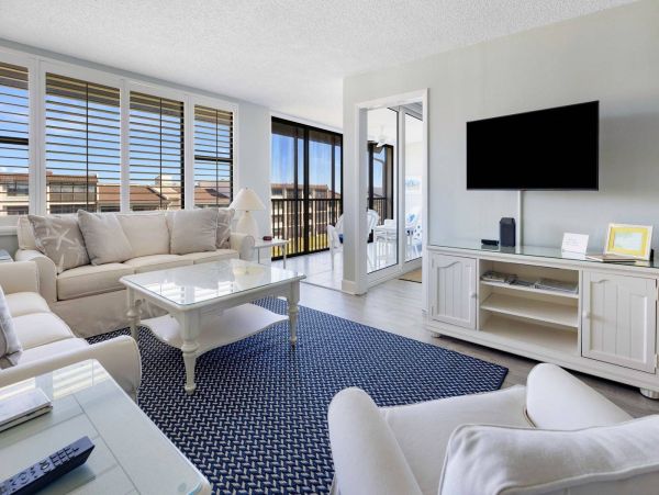 Sanibel Island Beachfront Rental - 2-Bedroom Gulf View Condo