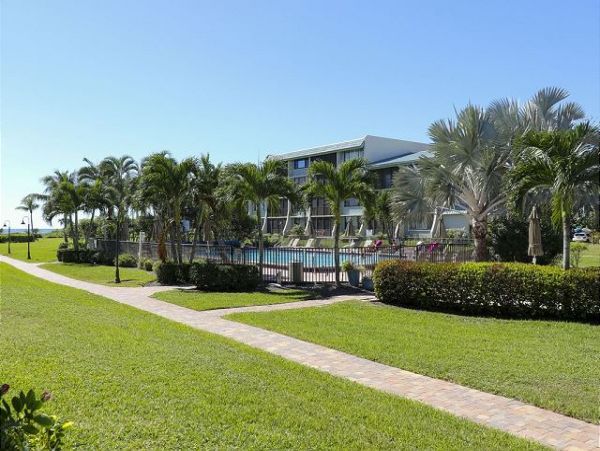 Lovely Sanibel Vacation Condo with 2 Bedrooms