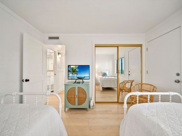 On Beach Sanibel Vacation Condo Two Bedroom