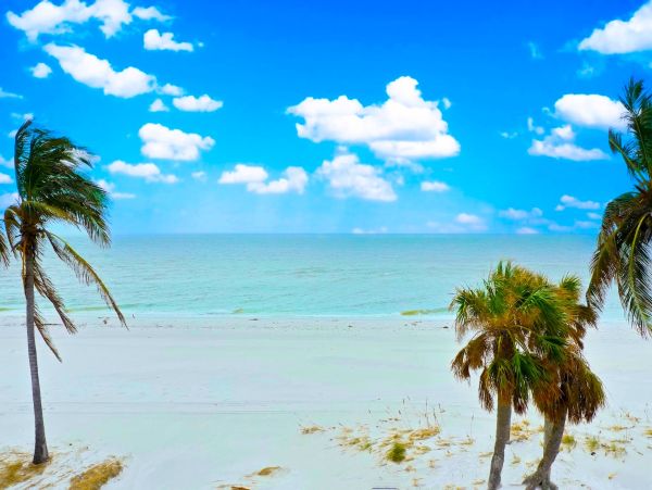 Beautiful Two Bedroom Condominium in Sanibel