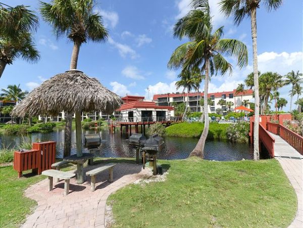 Beautiful Two Bedroom Condominium in Sanibel
