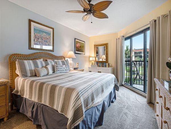 Beautiful Two Bedroom Condominium in Sanibel