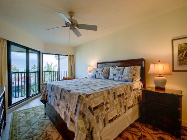 Two Bedroom Beachfront Retreat in Sanibel