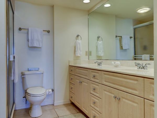 Two Bedroom Beachfront Retreat in Sanibel