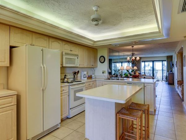Two Bedroom Beachfront Retreat in Sanibel