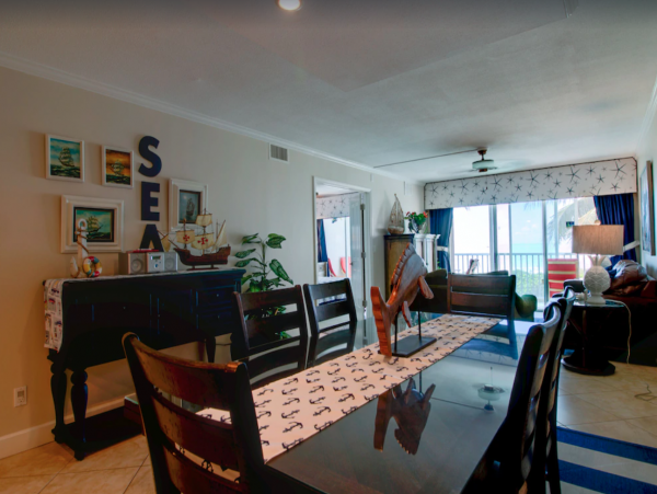 Two Bedroom Beachfront Condo in Sanibel Sleeps Six Guests