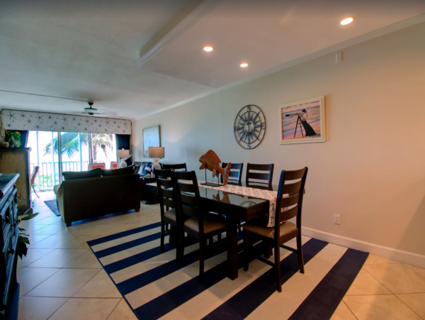 Two Bedroom Beachfront Condo in Sanibel Sleeps Six Guests