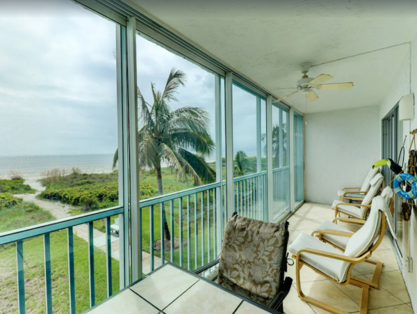 Two Bedroom Beachfront Condo in Sanibel Sleeps Six Guests