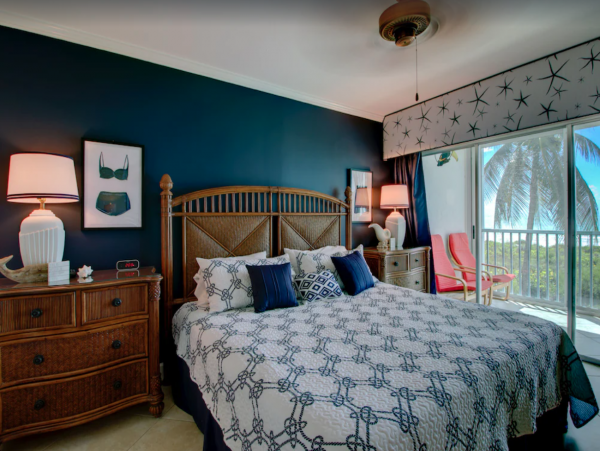 Two Bedroom Beachfront Condo in Sanibel Sleeps Six Guests