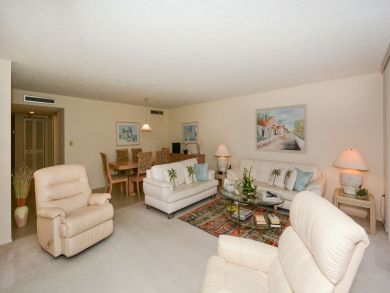 Short Walk to Beach Siesta Key Vacation Condo Two Bedroom Short Walk to Beach Siesta Key Vacation Condo Two Bedroom