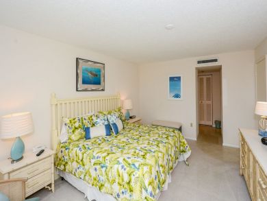 Short Walk to Beach Siesta Key Vacation Condo Two Bedroom Short Walk to Beach Siesta Key Vacation Condo Two Bedroom