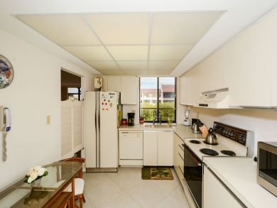 Short Walk to Beach Siesta Key Vacation Condo Two Bedroom Short Walk to Beach Siesta Key Vacation Condo Two Bedroom