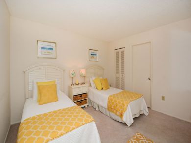 Short Walk to Beach Siesta Key Vacation Condo Two Bedroom Short Walk to Beach Siesta Key Vacation Condo Two Bedroom