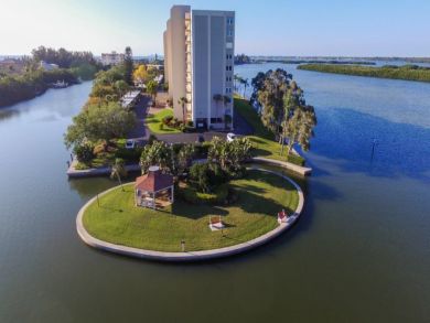 Sarasota Vacation Condo Sleeps Four Guests.