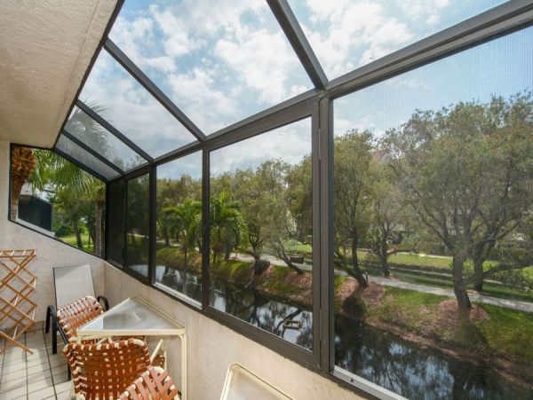 Short Walk to Beach Siesta Key Vacation Condo Two Bedroom