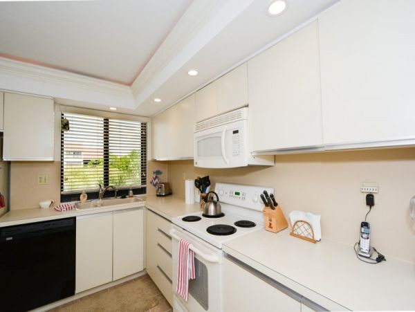 Siesta Key Value Vacation Condo Close To Beach  4 Guests