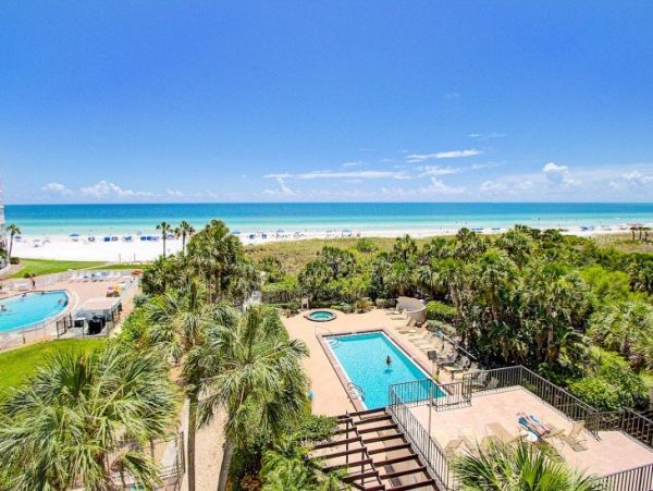 Short Walk to Beach Siesta Key Vacation Condo Two Bedroom