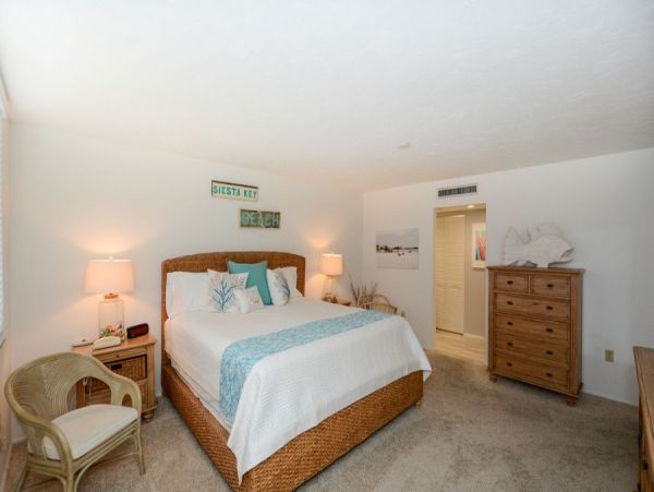 Siesta Key Accommodations Great Location
