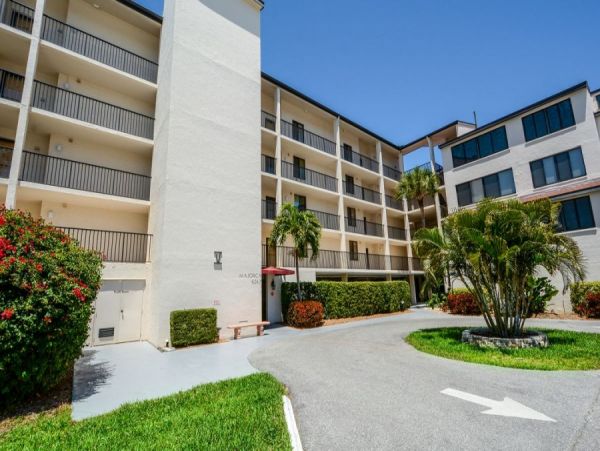 Siesta Key Accommodations Great Location