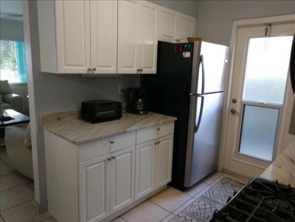 Sarasota 1 Bedroom Vacation Condo Located on Beach 4 Guests