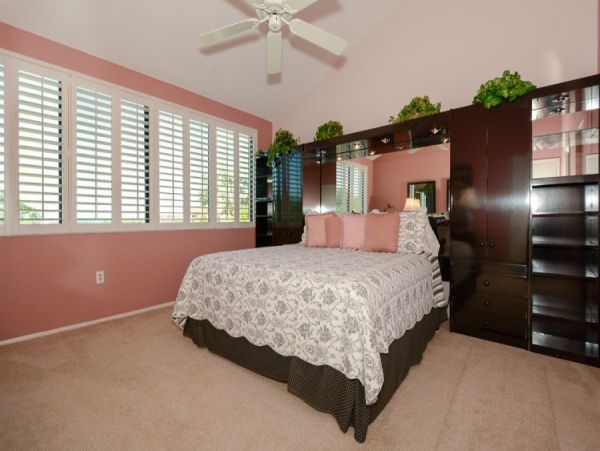 Short Walk to Beach Siesta Key Vacation Condo with Pool