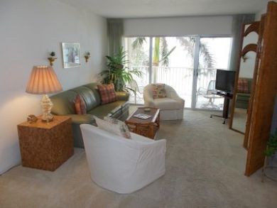 Gulf View Two Bedroom Vacation Condo in Naples