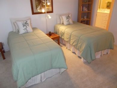 Gulf View Two Bedroom Vacation Condo in Naples