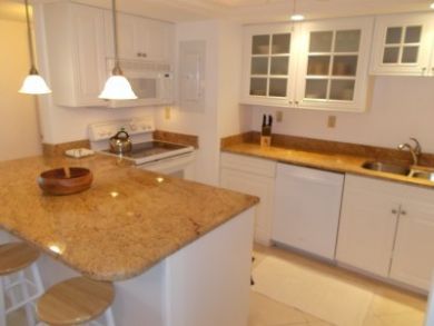 Gulf View Two Bedroom Vacation Condo in Naples