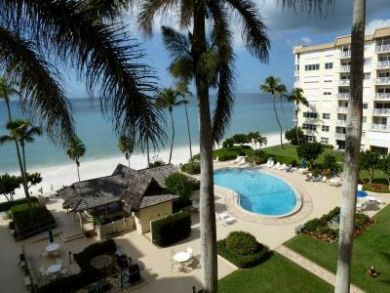 Gulf View Two Bedroom Vacation Condo in Naples