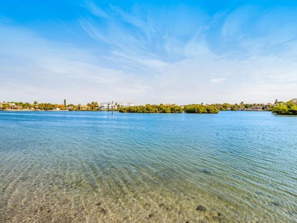 Two Bedroom Gulf to Bay Rental Condo in Siesta Key Sleeps 6