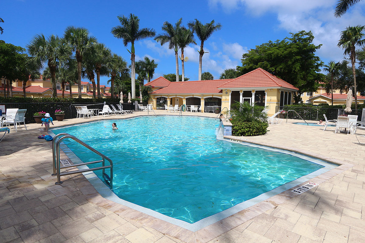 Naples Condo 920043