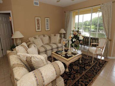 Naples Condo 920047
