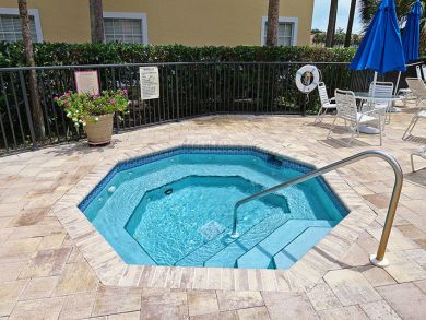 Naples Condo 920047