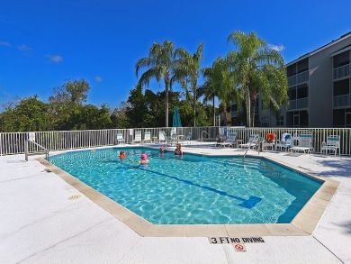 Two Bedroom Fort Myers Vacation Condo Sleeps Four Guests