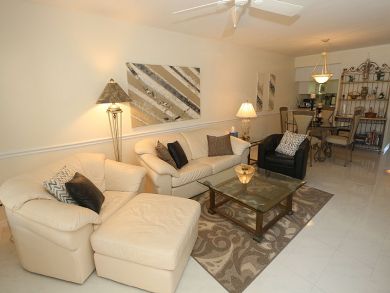 Two Bedroom Fort Myers Vacation Condo Sleeps Four Guests