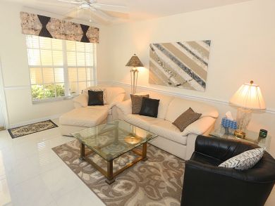 Two Bedroom Fort Myers Vacation Condo Sleeps Four Guests