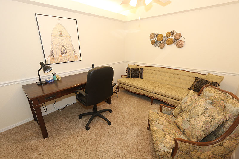 Two Bedroom Fort Myers Vacation Condo Sleeps Four Guests