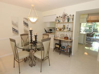 Two Bedroom Fort Myers Vacation Condo Sleeps Four Guests