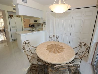 Two Bedroom Fort Myers Vacation Condo Sleeps Four Guests