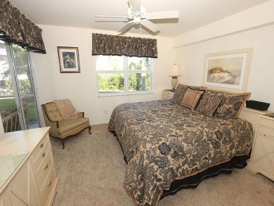 Two Bedroom Fort Myers Vacation Condo Sleeps Four Guests