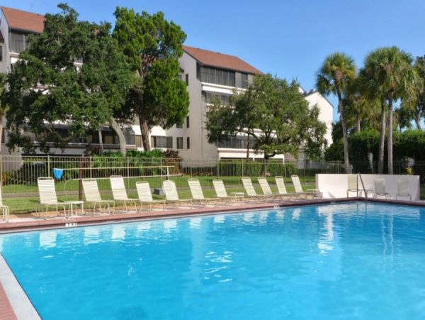 Short Walk to Beach Siesta Key Vacation Condo Two Bedrooms