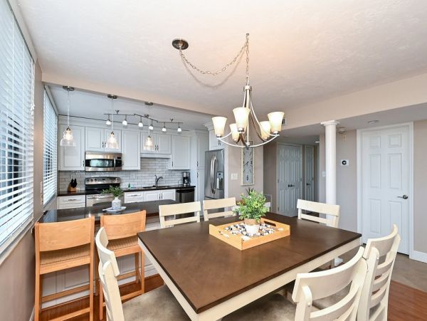 Siesta Key Two Bedroom Condo Just a Few Steps to the Beach