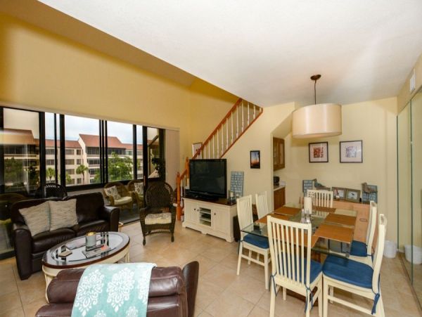 Siesta Key Vacation Condo Close To Beach!!! 6 Guests