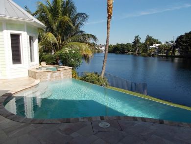 Naples Home 920082