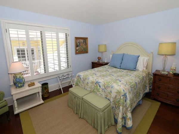 Olde Naples Vacation Home with 4 Bedroom Plus Den & Pool