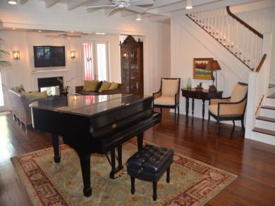 Naples Home 920086