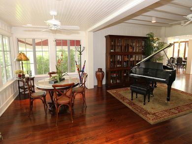 Naples Home 920086