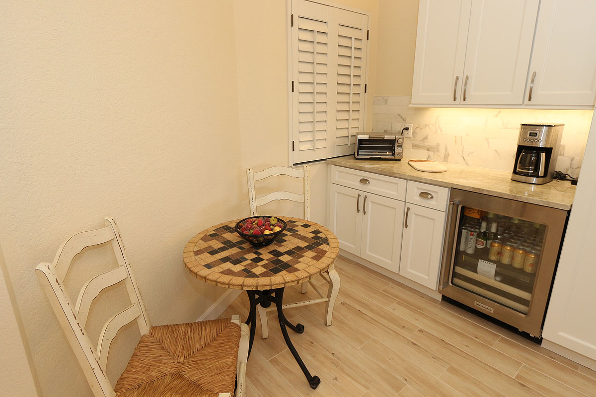 Naples Condo 920110