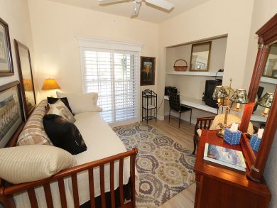 Naples Condo 920110