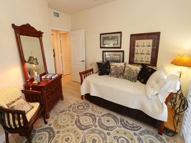 Naples Condo 920110